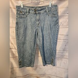 Lee Women's Light Blue Capris